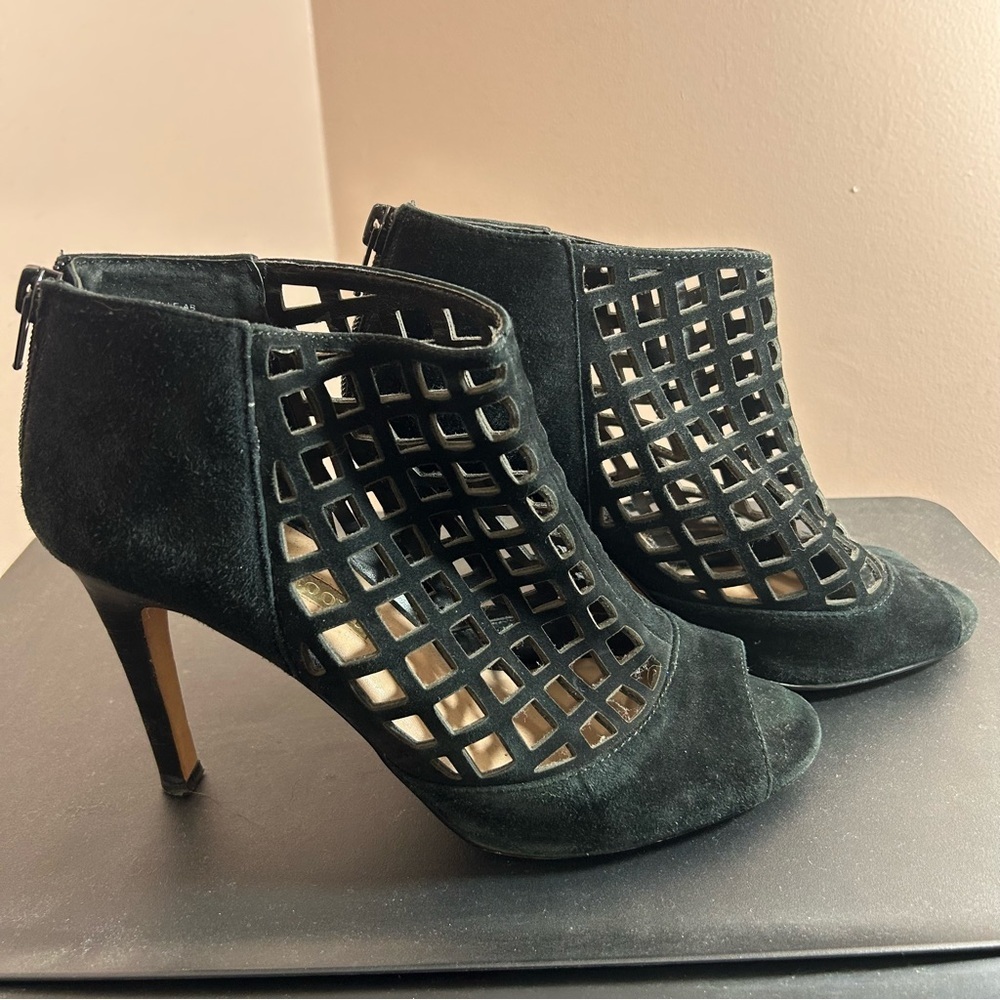 Audrey Brooke Women's Shoes Heels Marseille Gladiator Open Toe Black Suede Sz 8